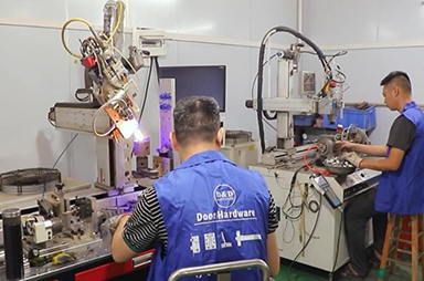 Automatic Drilling &Tapping Machine